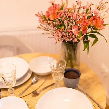 B Urban Od Wroclawapartament-pl アパート *